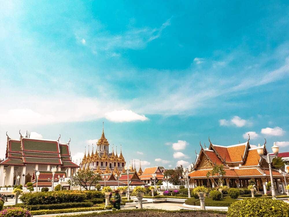 Monument van Tempel in Thailand. legalisatie van uw thai vertaling Monument van Tempel in Thailand. legalisatie van uw thai vertaling